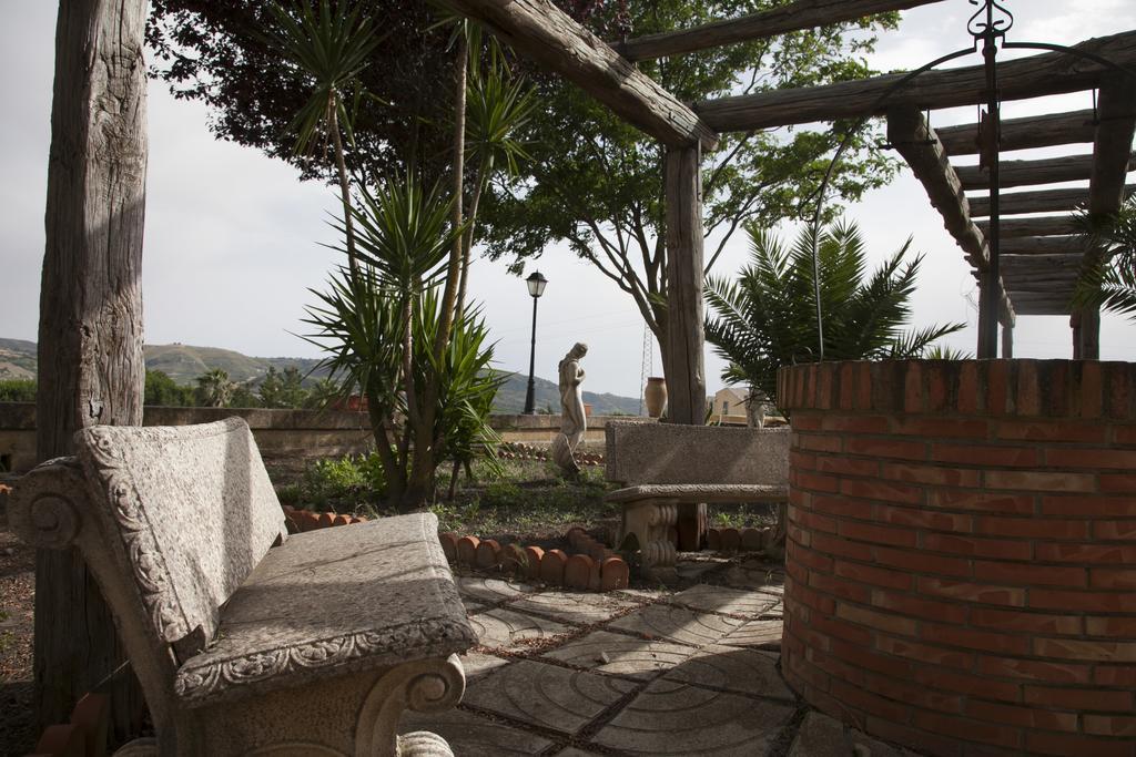 La Dimora Di Samu Bed & Breakfast Enna Exterior photo